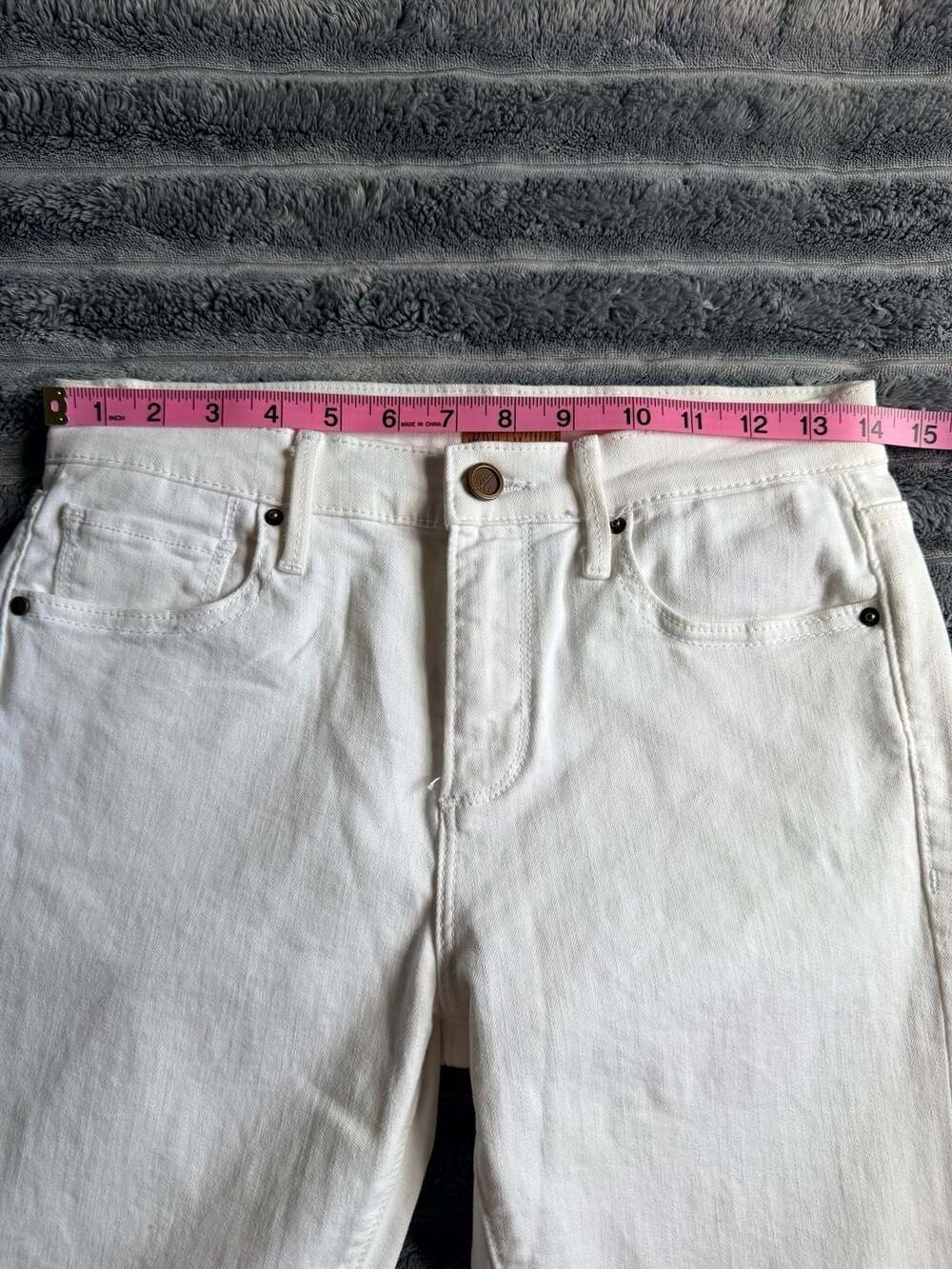 Driftwood Colette White Floral Embroidered Cuff Raw Hem Jeans Size 26 Western - Picture 5 of 9
